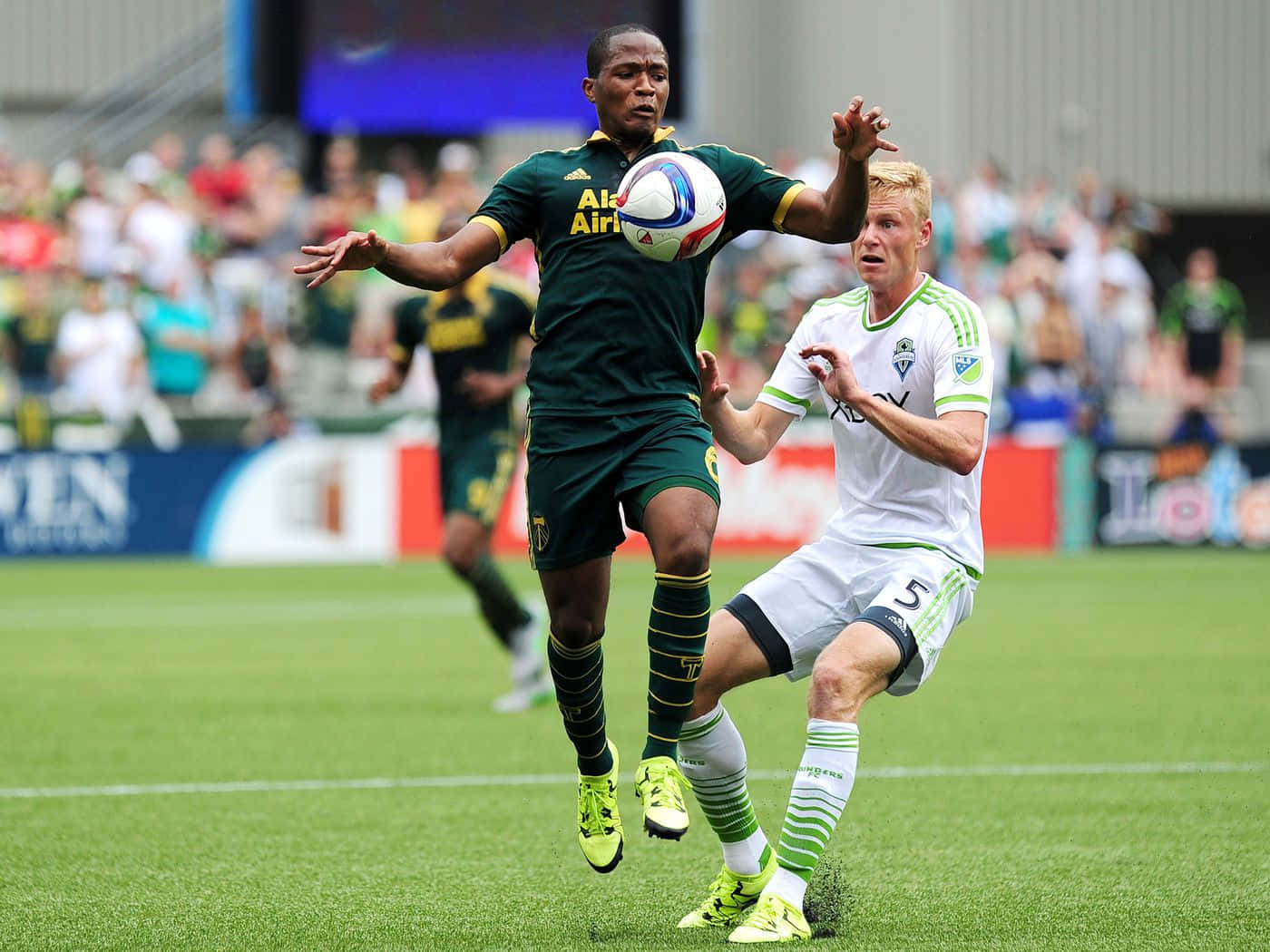 Darlington Nagbe Seattle Sounders Fc Terror Background