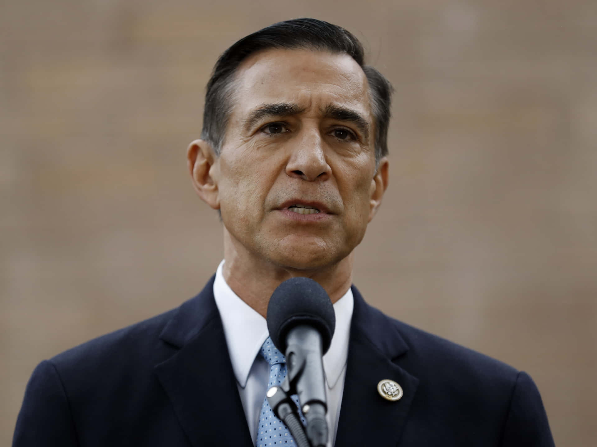 Darrell Issa Talking Background