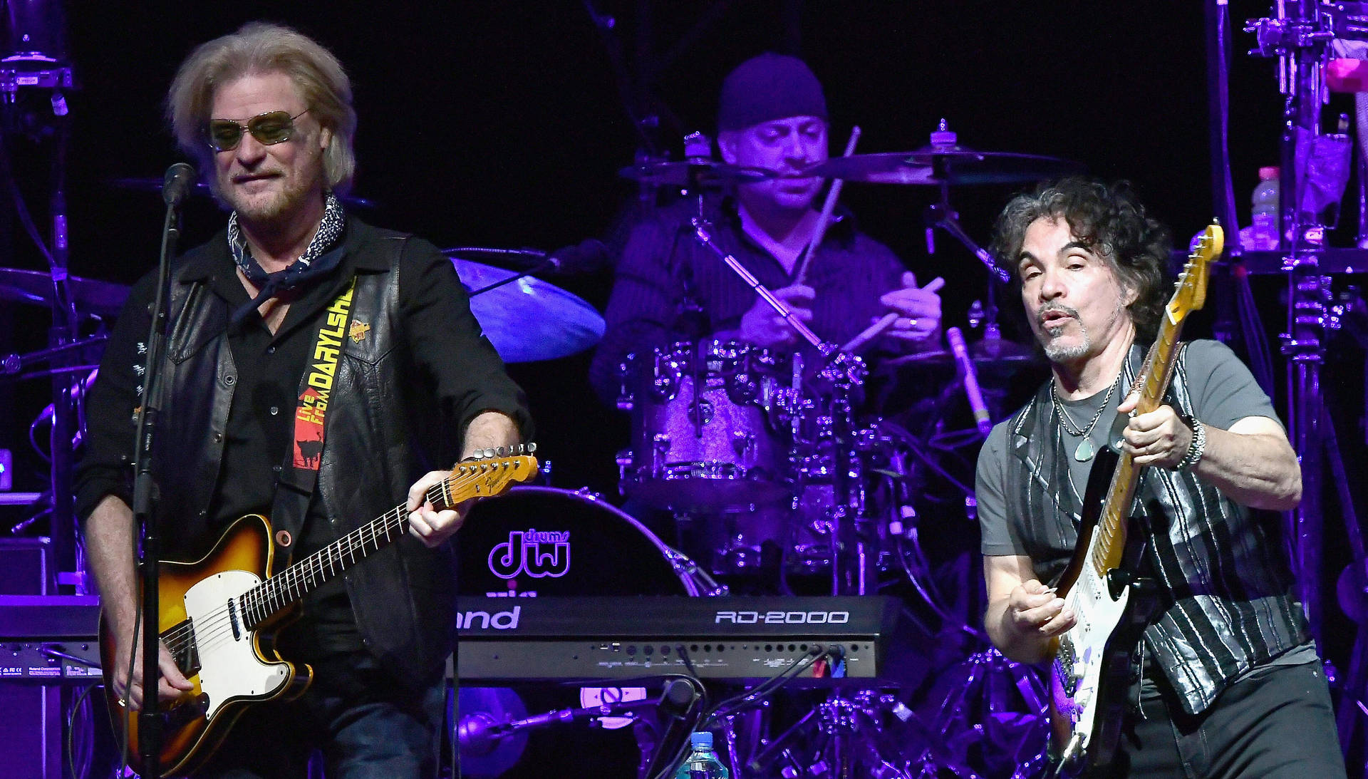 Daryl Hall And John Oates American Pop 2019 Concert Background