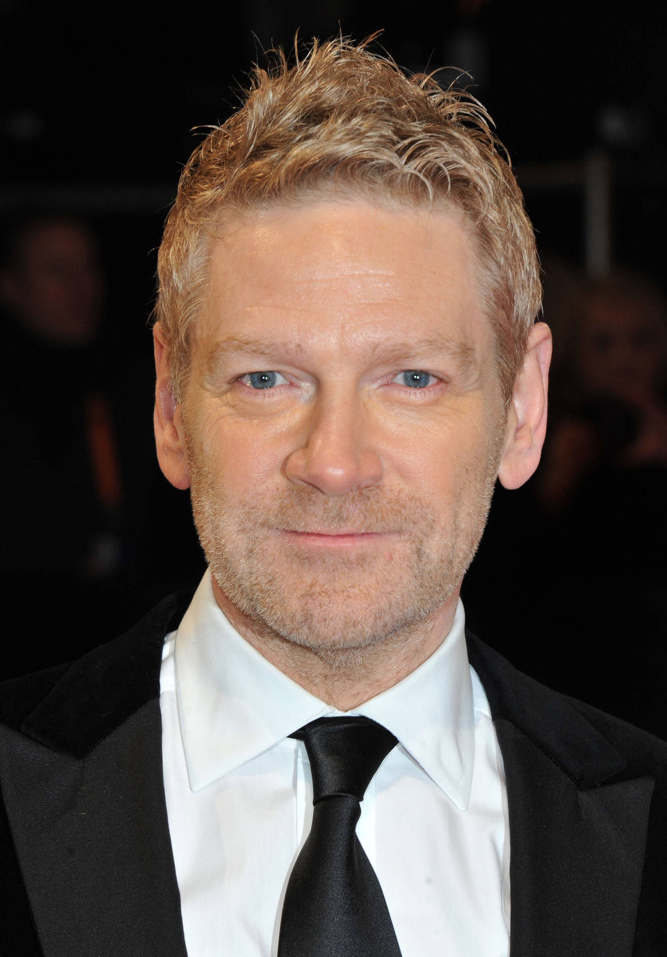 Dashing Kenneth Branagh Background