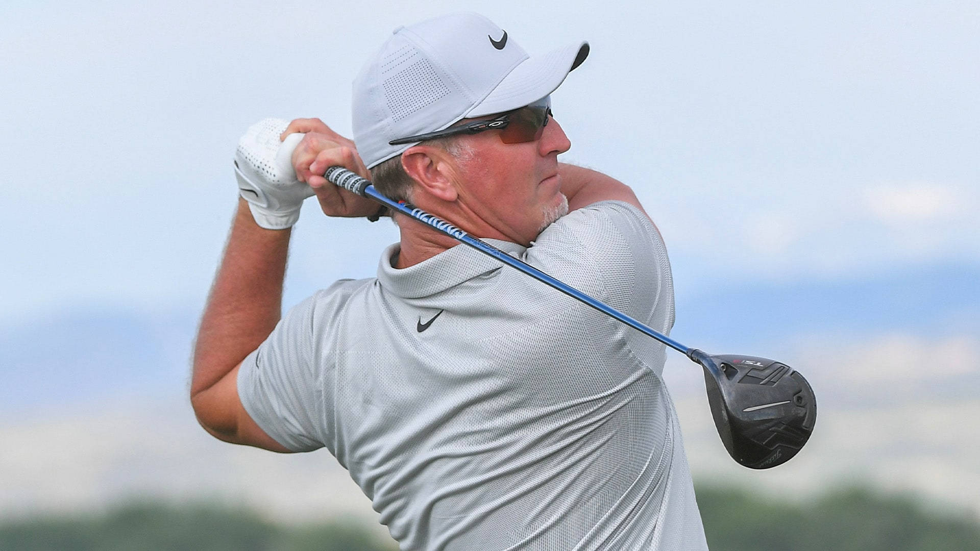 David Duval In Gray Nike Shirt