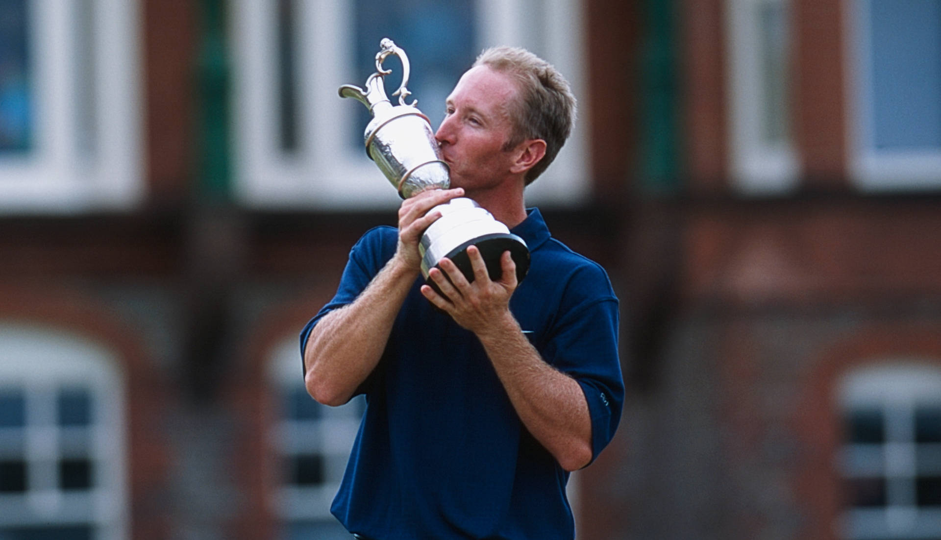 David Duval Kissing Trophy Background