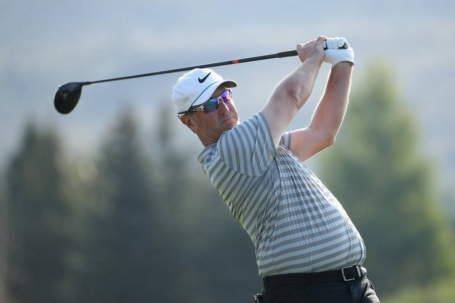 David Duval Swinging His Golf Club Background