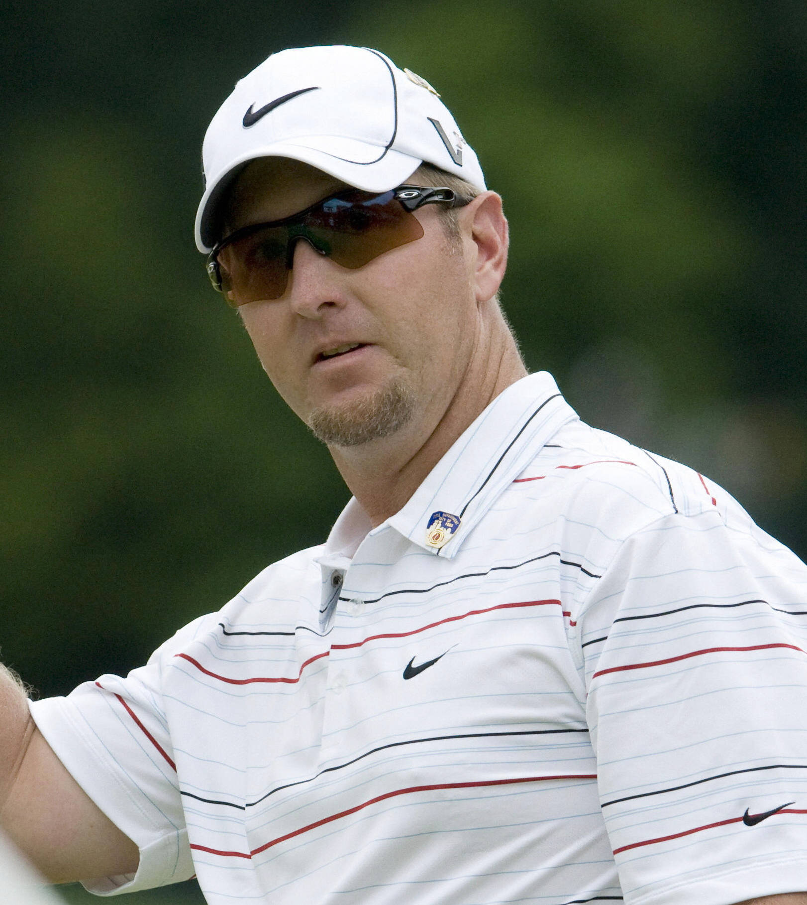 David Duval Wearing Brown Golf Sunglasses Background