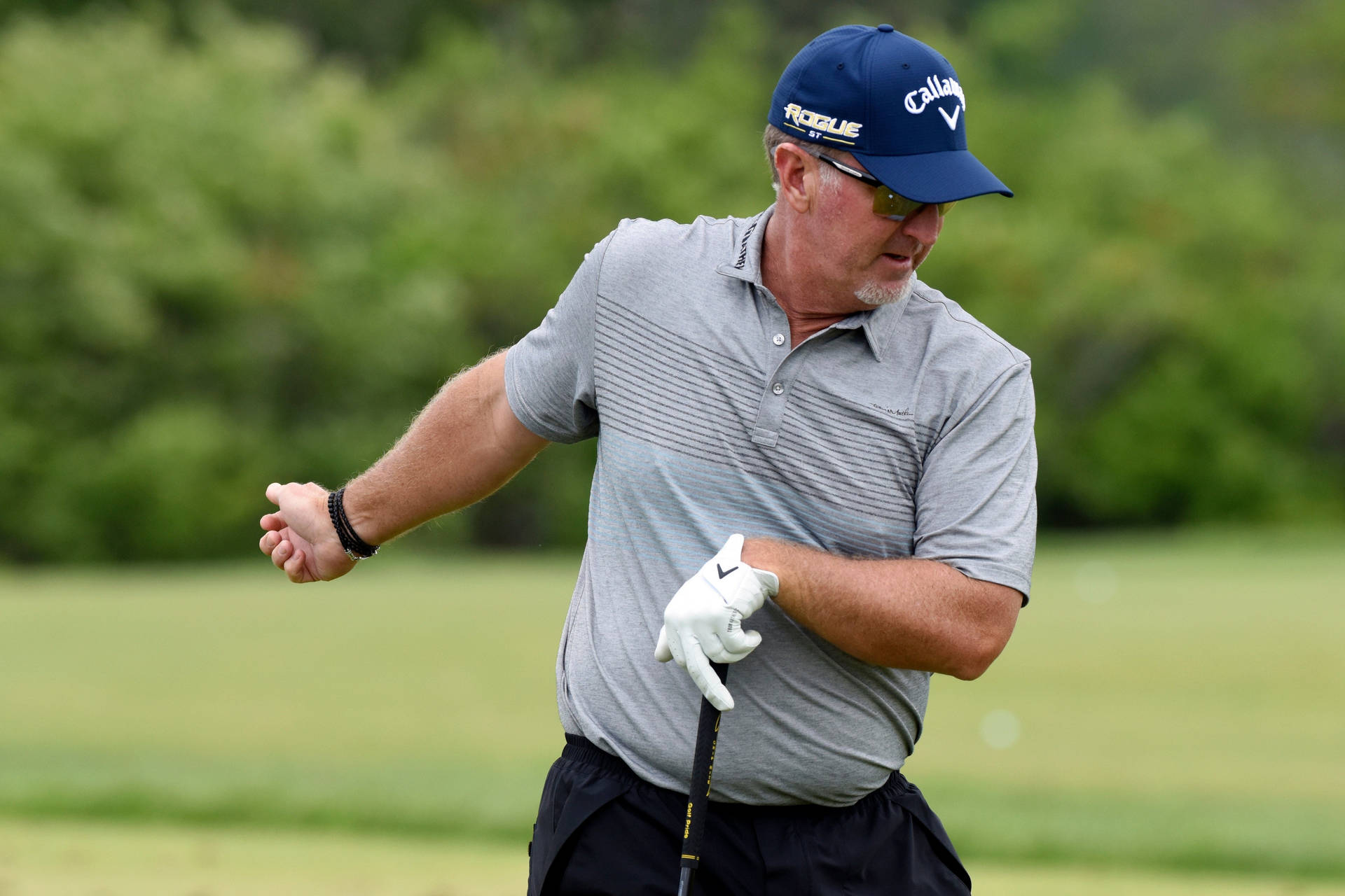 David Duval With Blue Cap Background