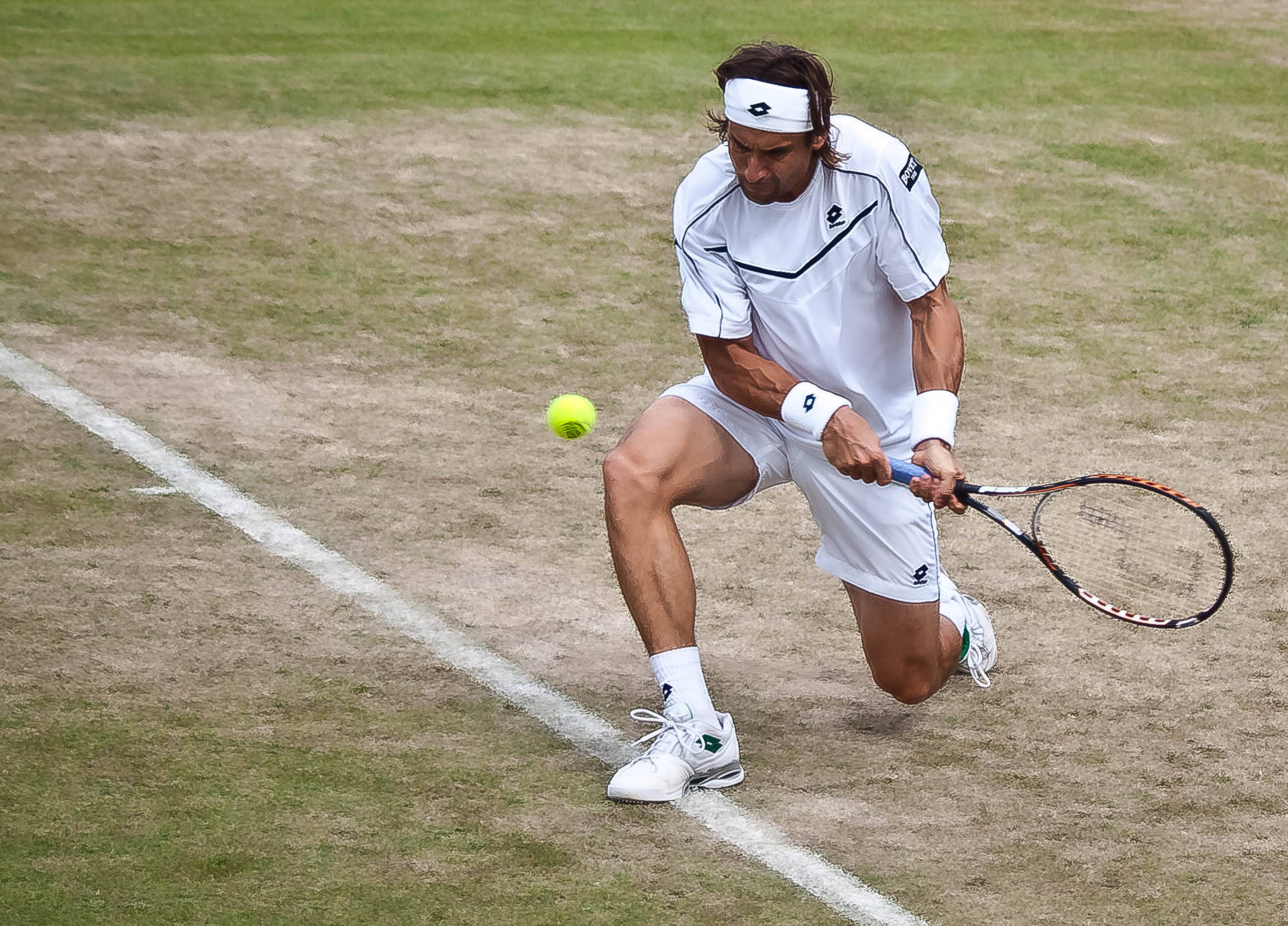 David Ferrer Kneeling