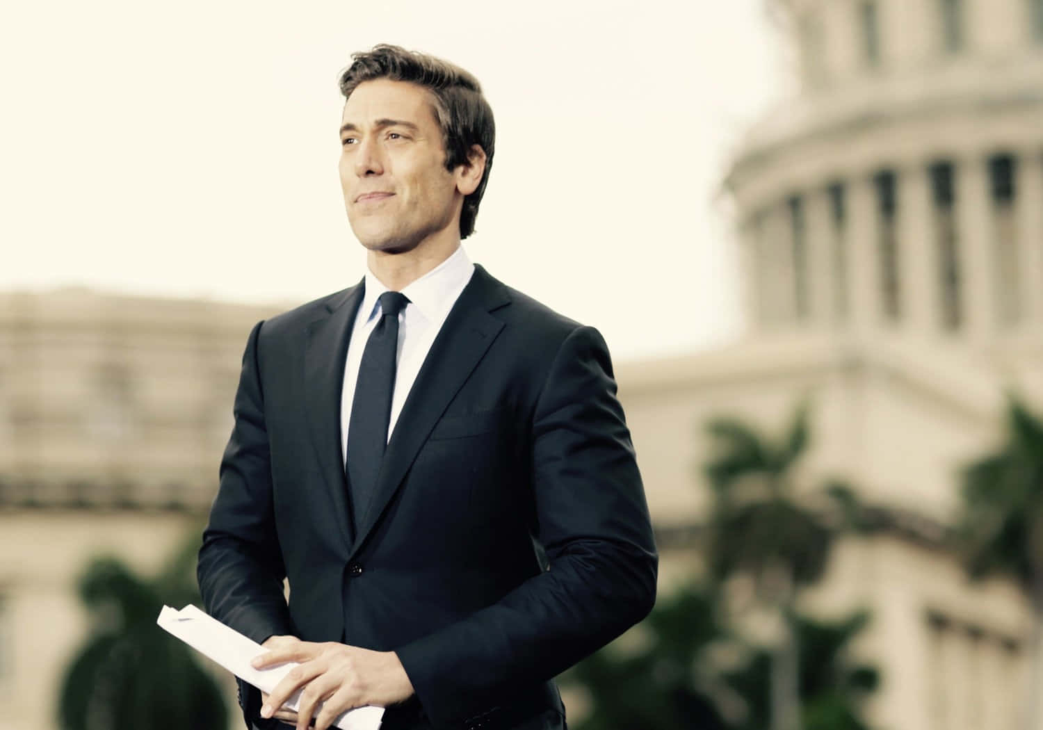 David Muir In Cuba Background