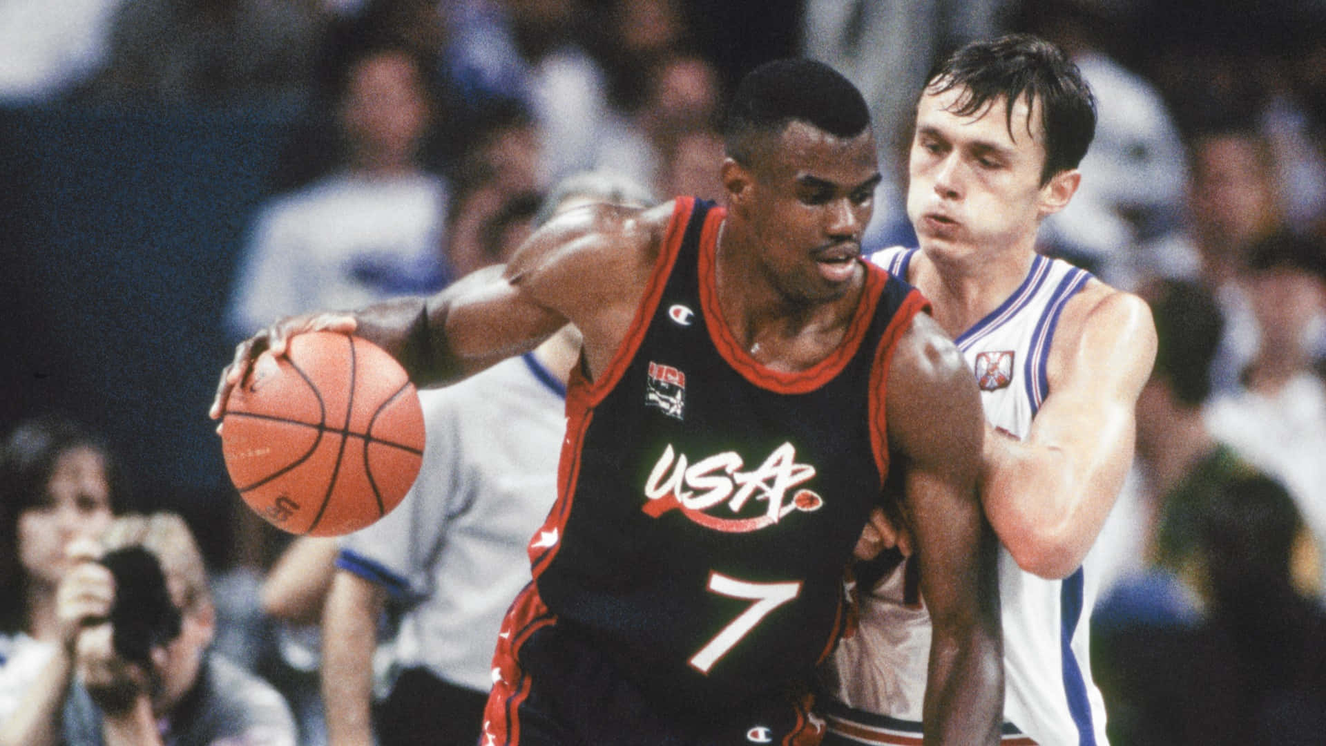 David Robinson In The Basketball Olympic Games Background