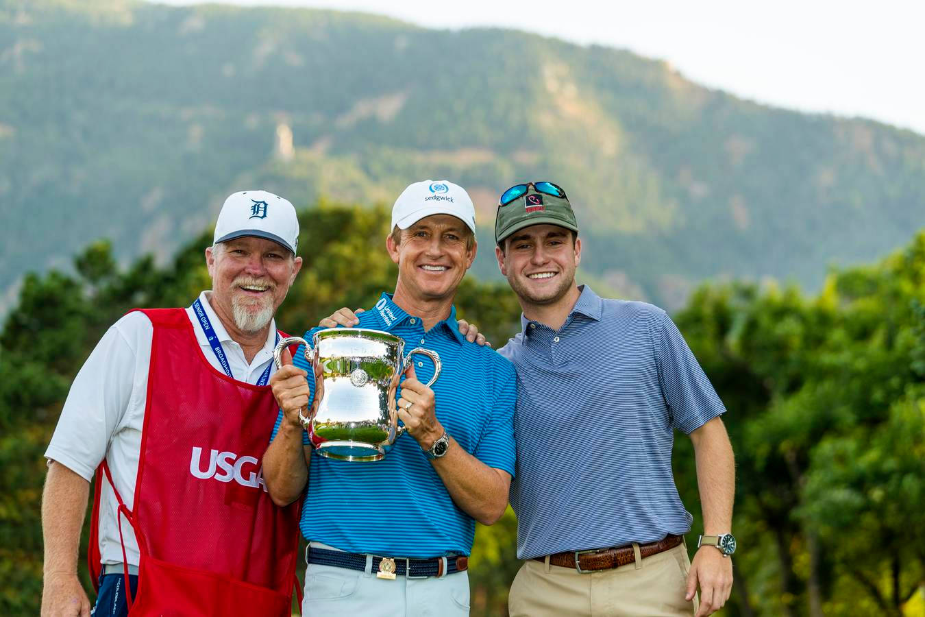 David Toms With Son And Caddie Background