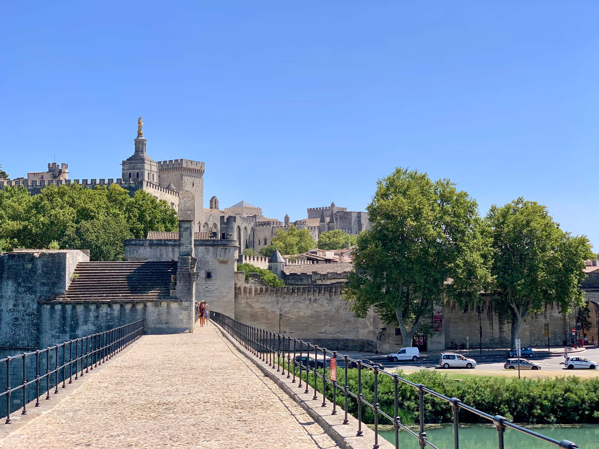 Day Trip Avignon Wine Tasting Background