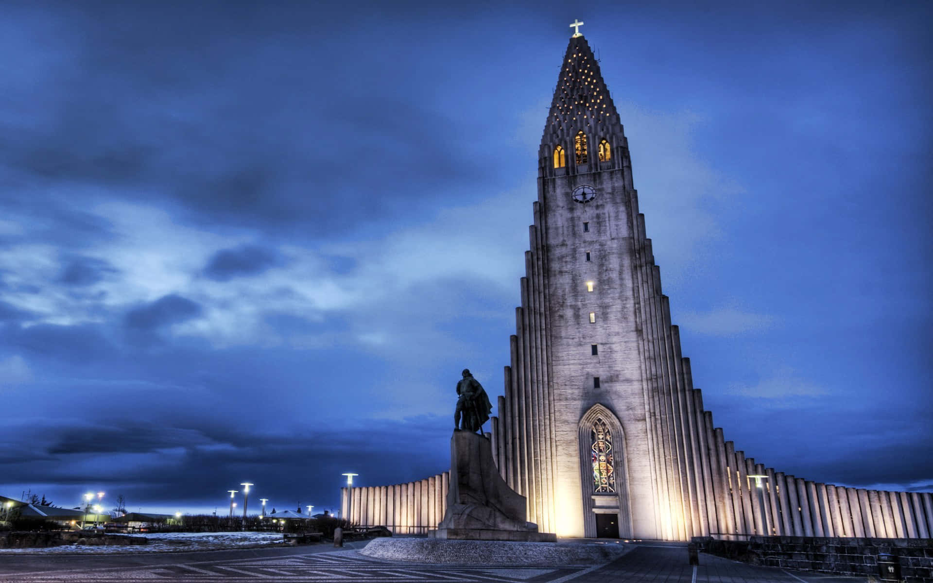 Dazzling Hallgrimskirkja Hd Background