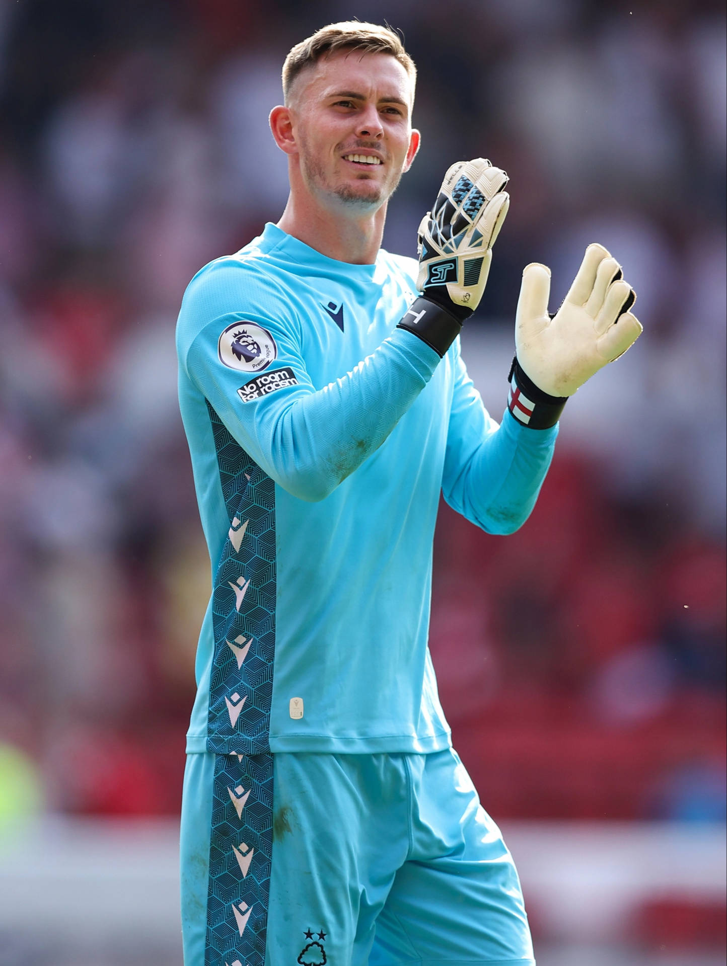 Dean Henderson Clapping Background