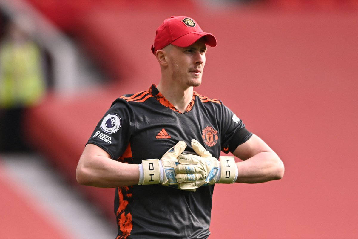 Dean Henderson Hands On Chest Background