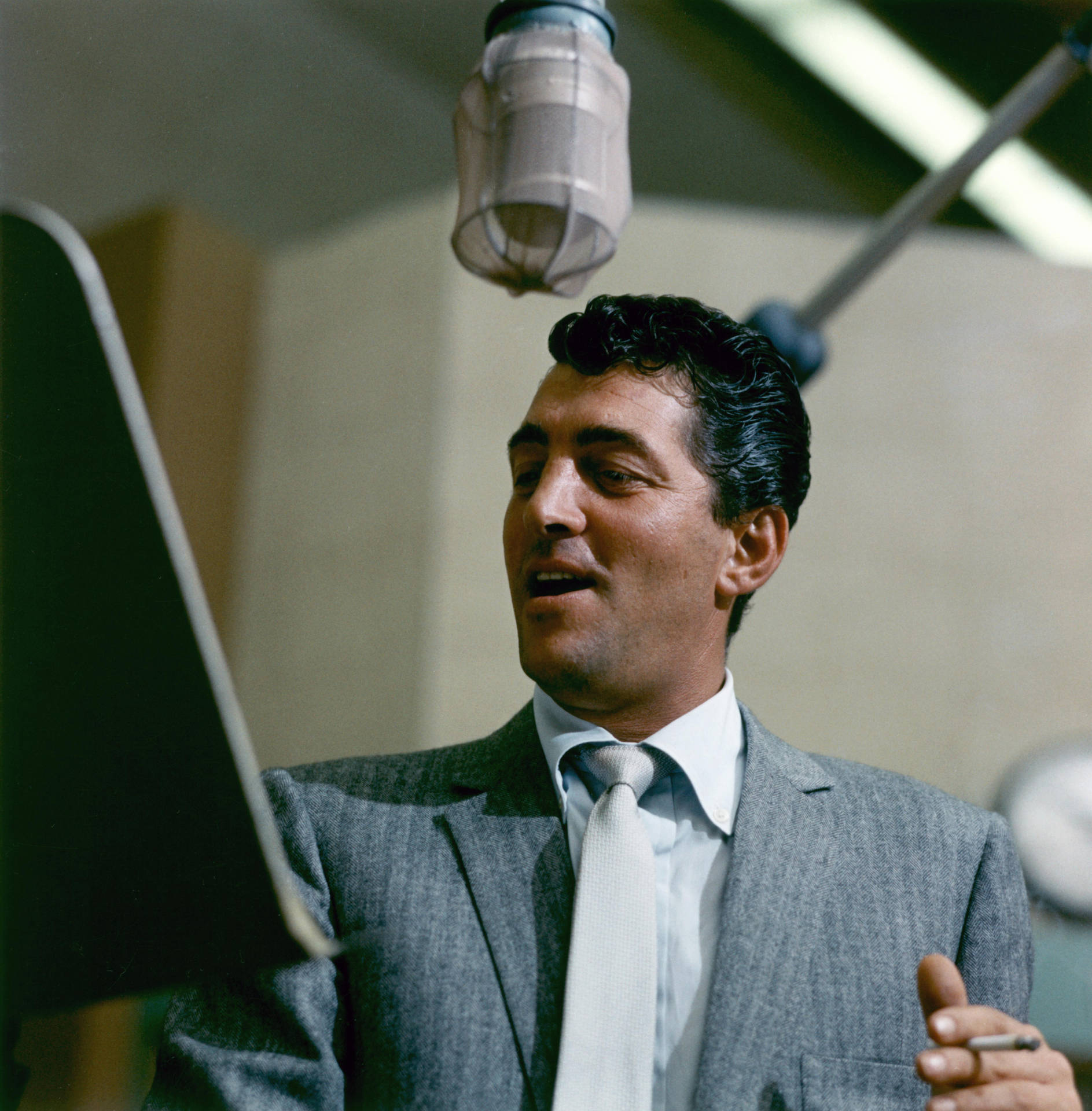 Dean Martin Studio Performance Background