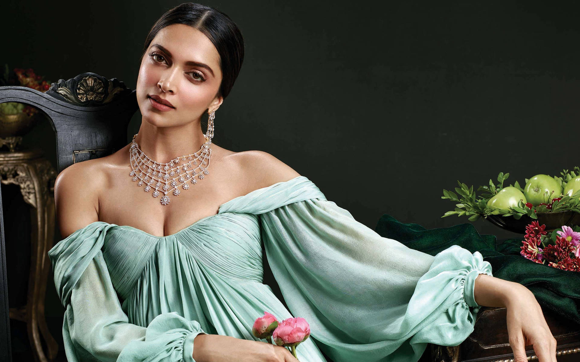 Deepika Padukone Diamond Tanishq Jewels Background