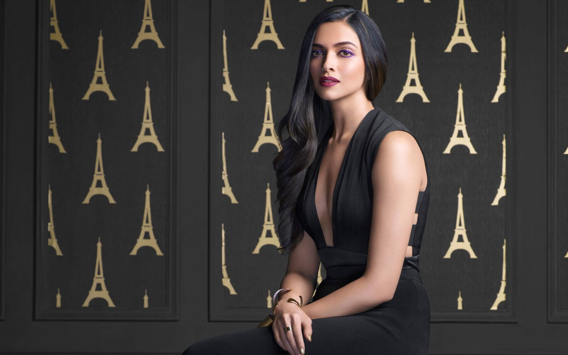 Deepika Padukone L'oréal Paris Ambassador Background