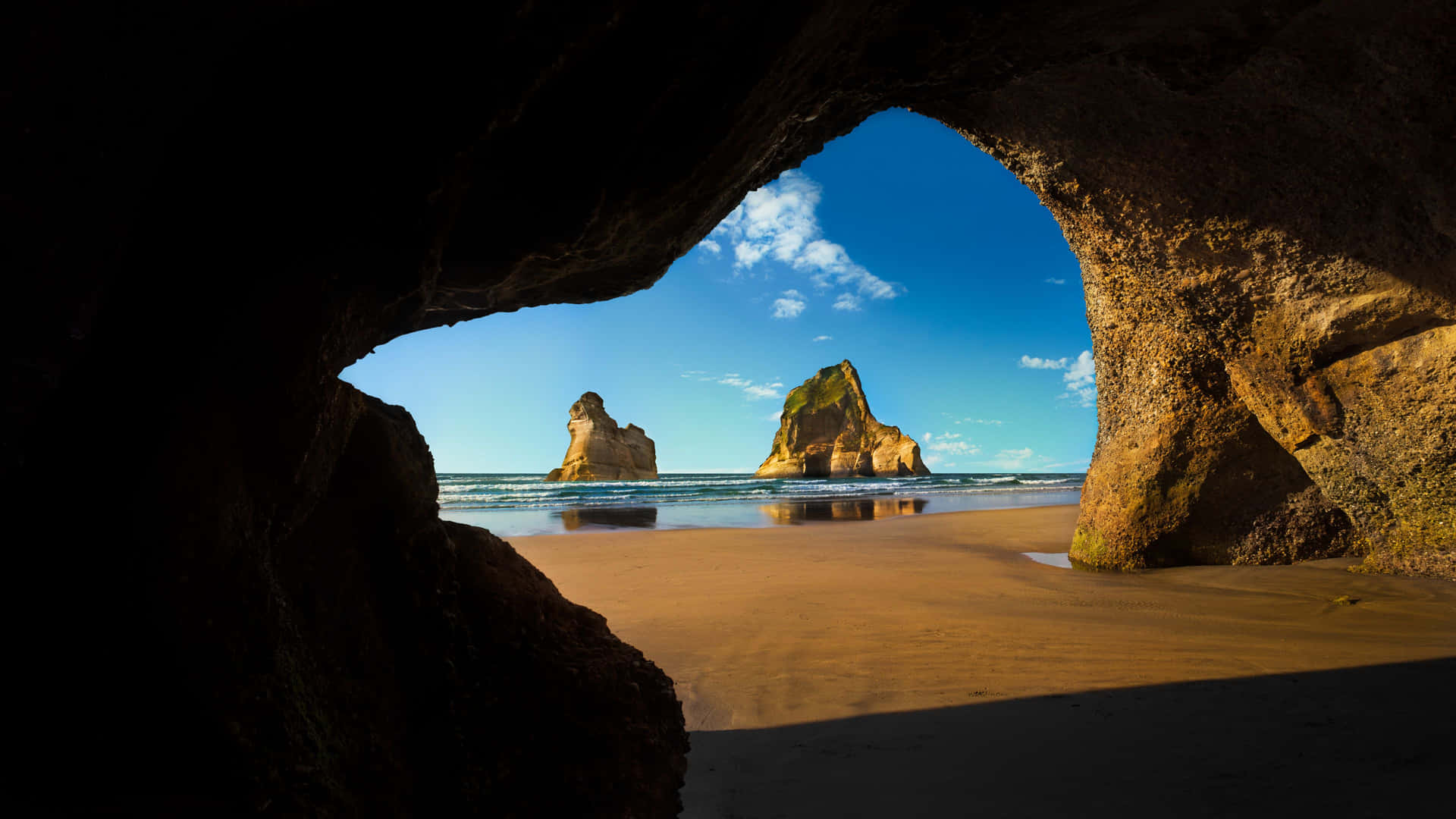 Default Cave Windows 1 Background