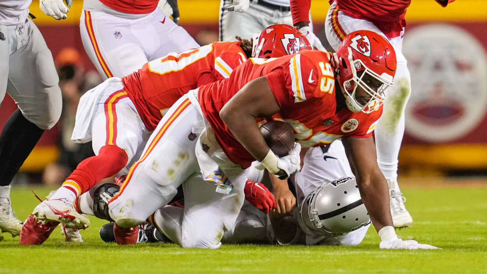 Defensive Tackle Chris Jones Football Background