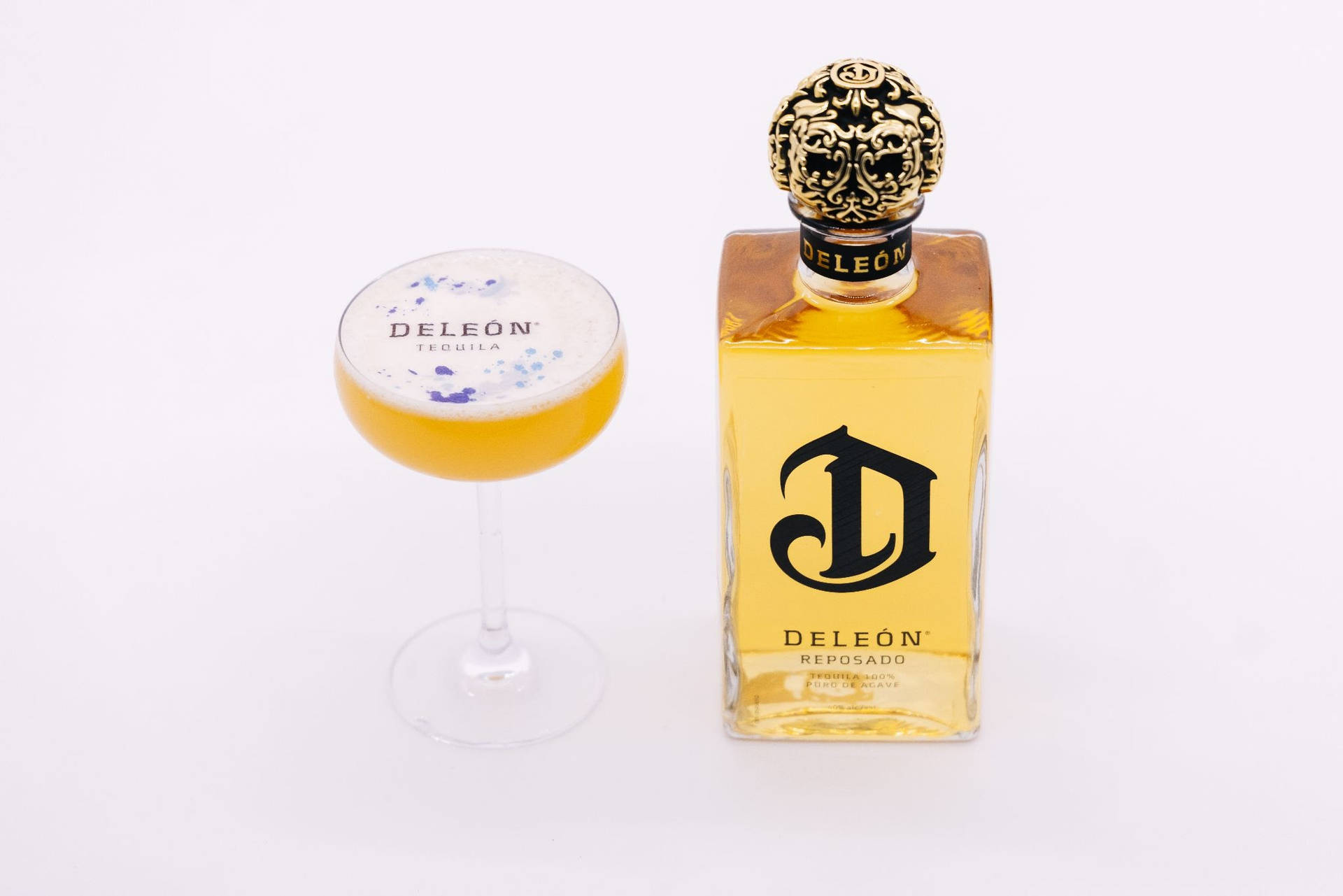 Deleón Tequila Reposado Alcohol Bottle