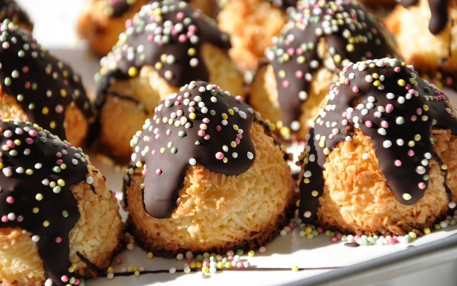 Delicious Cookie With Chocolate Buttermilk Toppings