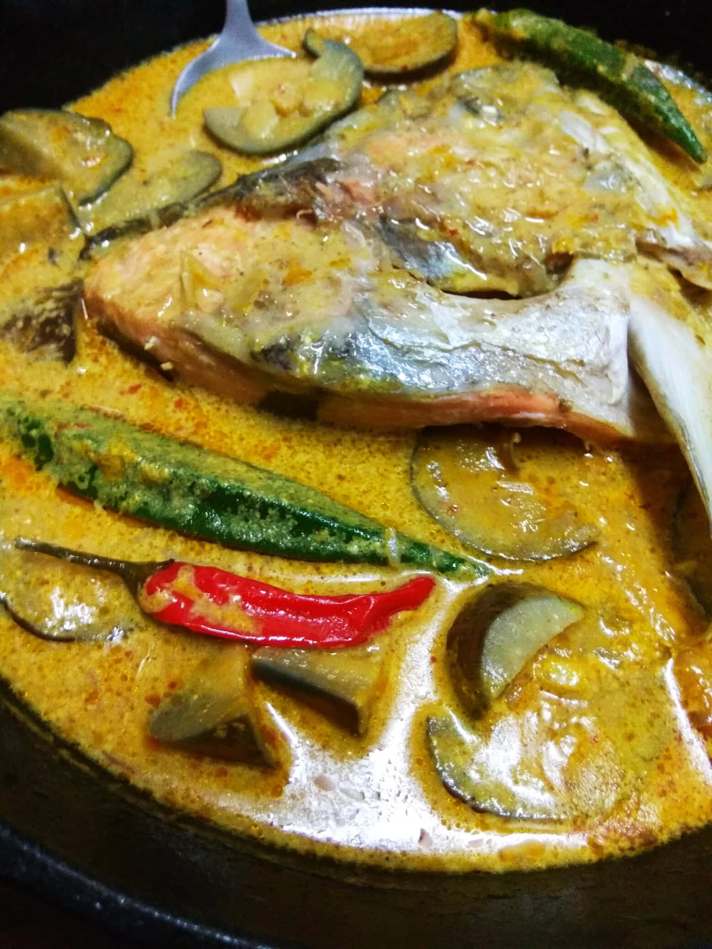 Delicious Fish Head Curry - A Temptation For The Taste Buds Background