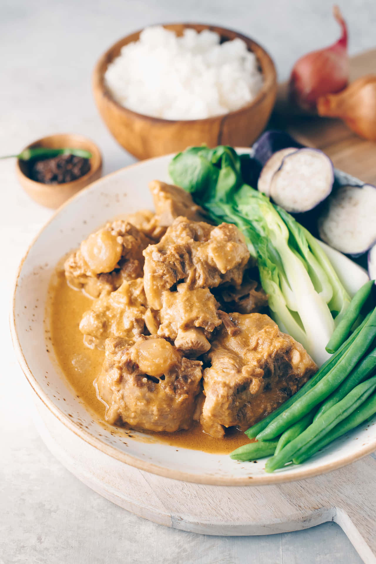 Delicious Kare-kare With Rice Background