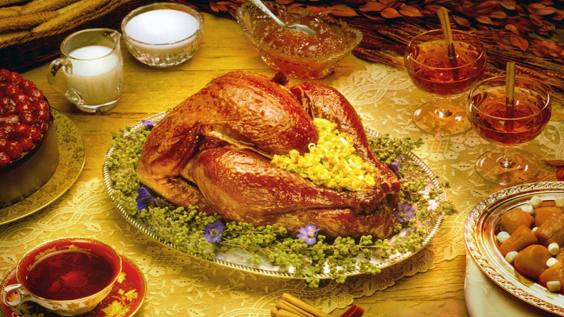 Deliciously Roasted Turkey For A Festive Dinner