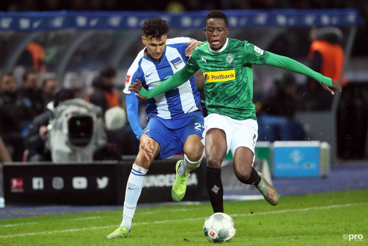 Denis Zakaria Running And Defending Ball