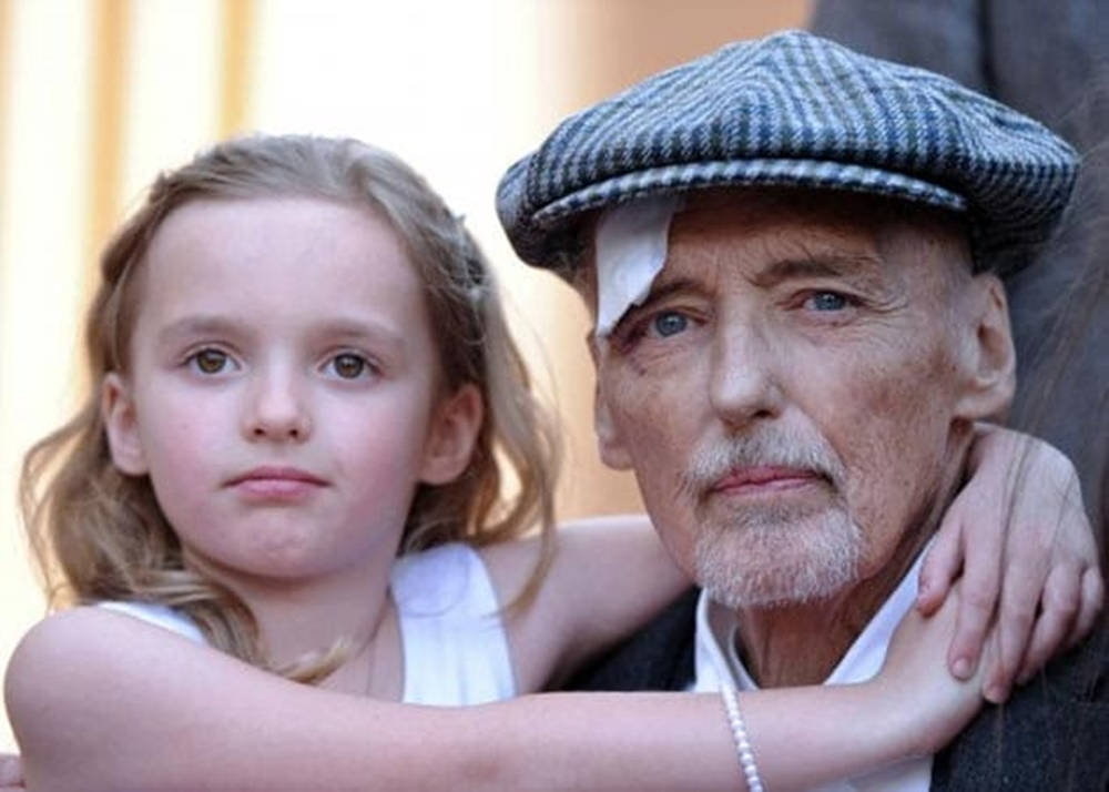 Dennis Hopper And Granddaughter Galen Background