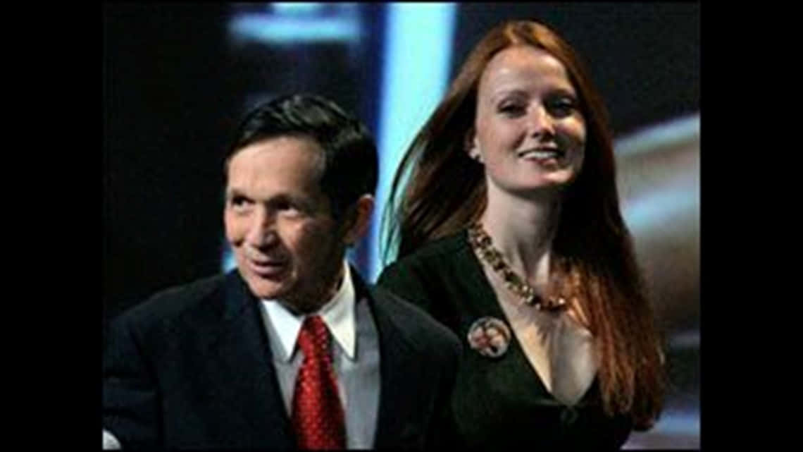 Dennis Kucinich And His Lovely Wife Background