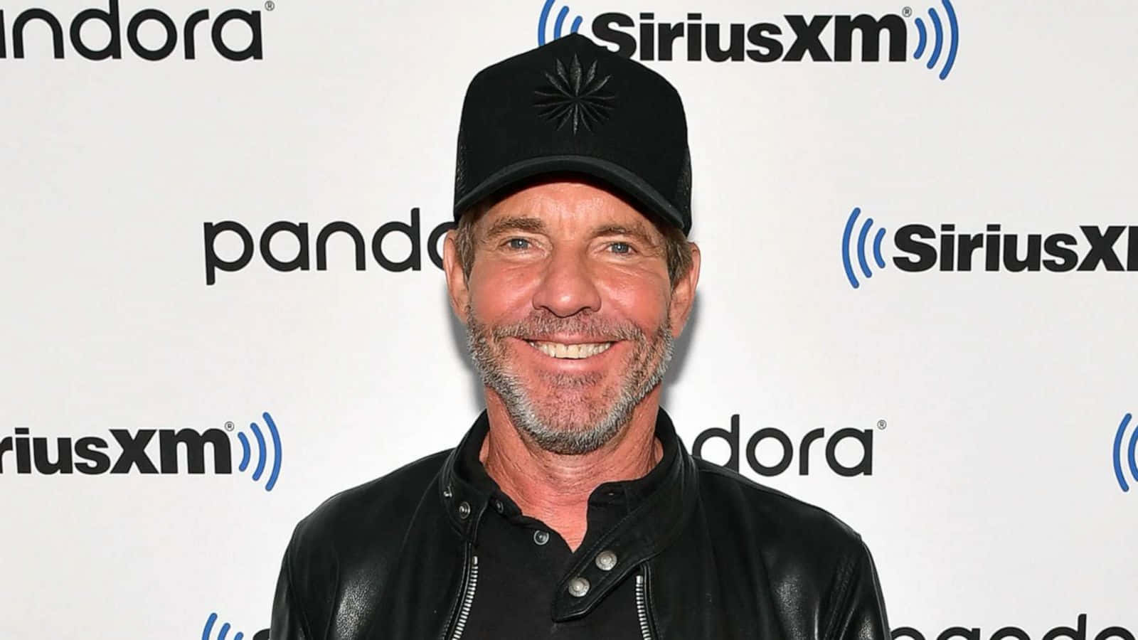 Dennis Quaid 1600 X 900 Background
