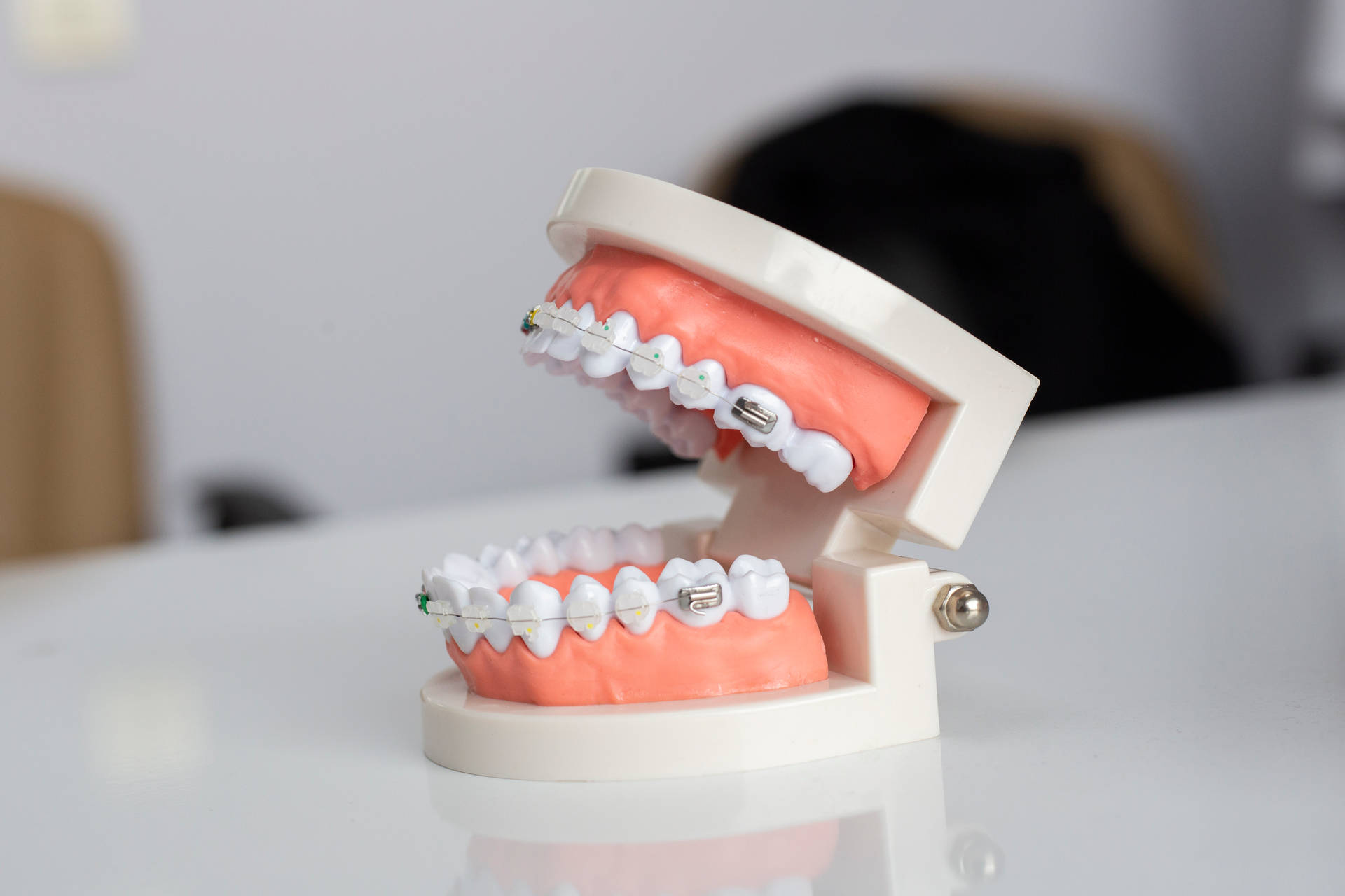 Dentistry Teeth Model With Braces Background