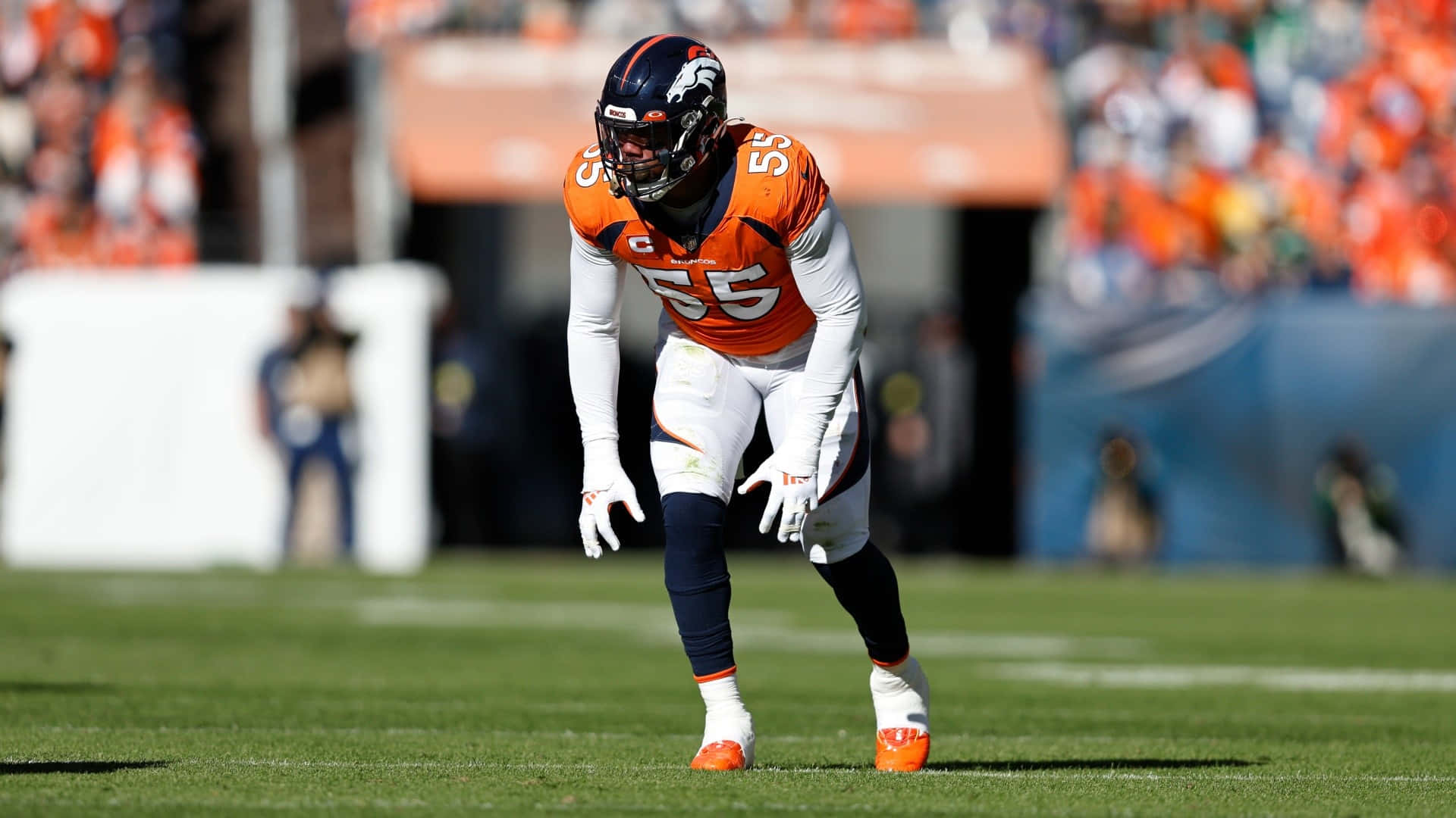 Denver Bronco Bradley Chubb Outside Linebacker Background