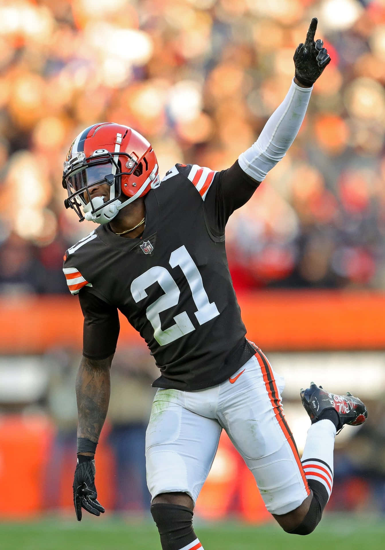 Denzel Ward Celebrates Win Background