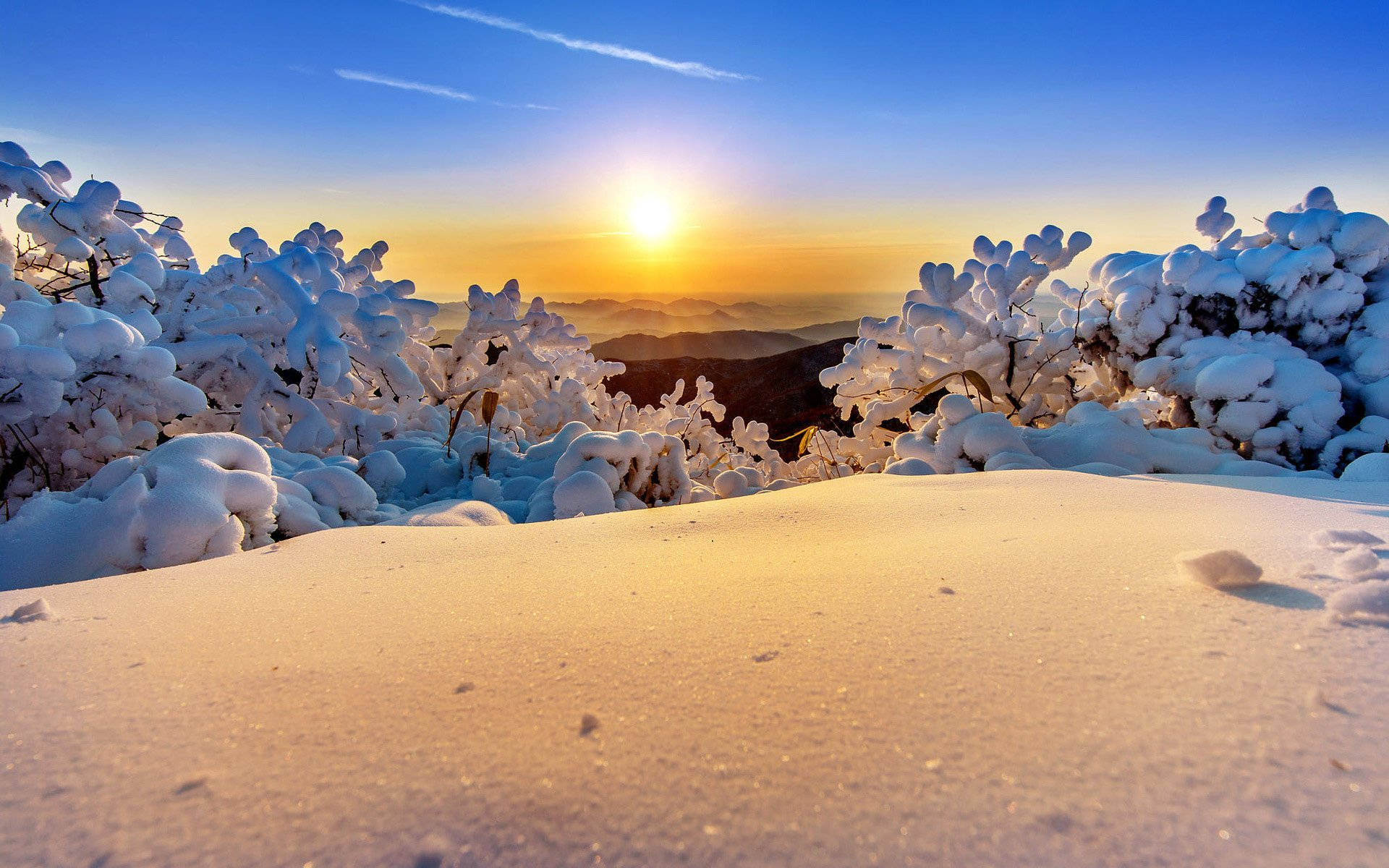 Deogyusan Park In Korea During Winter Background