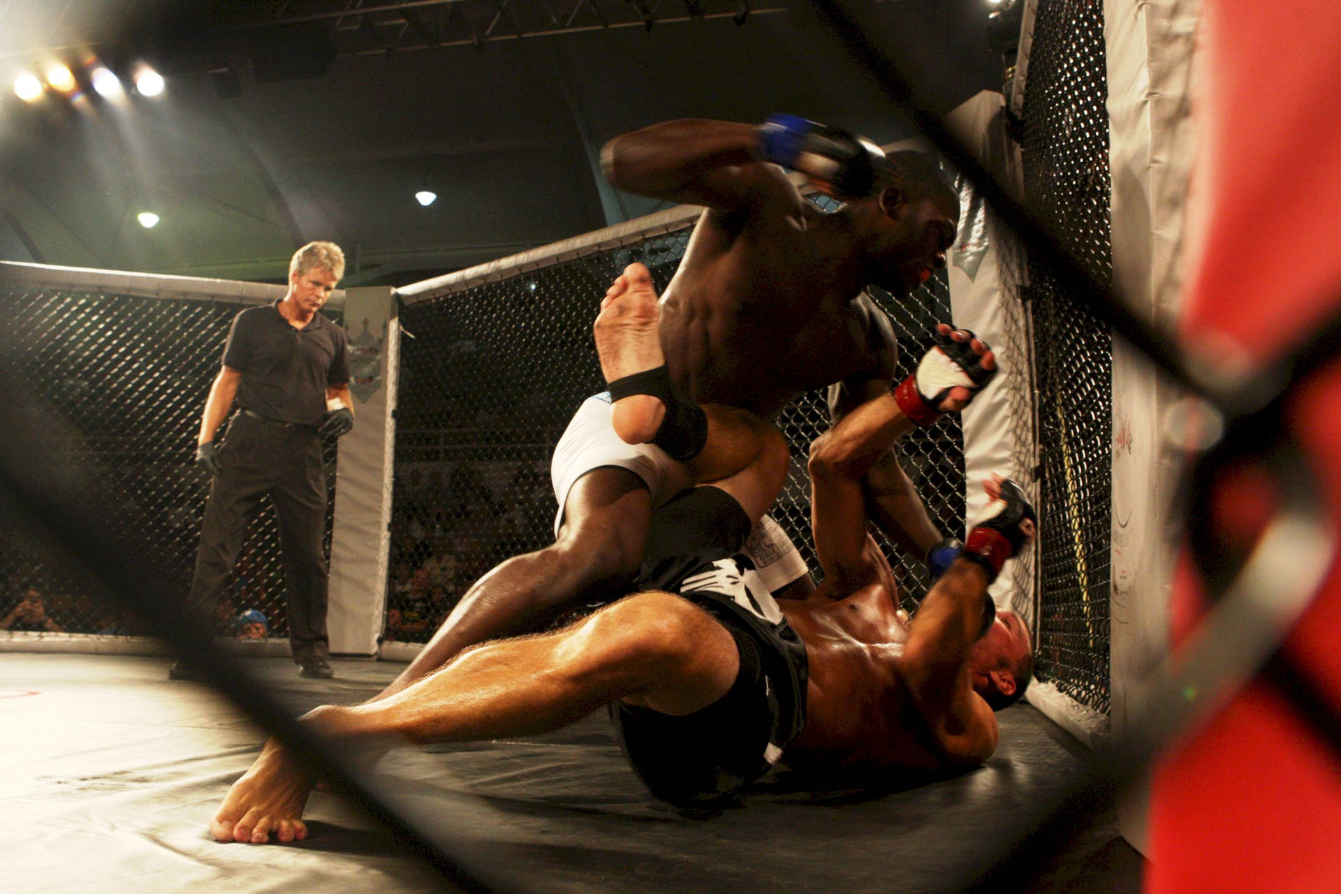 Derek Brunson Cornering Background