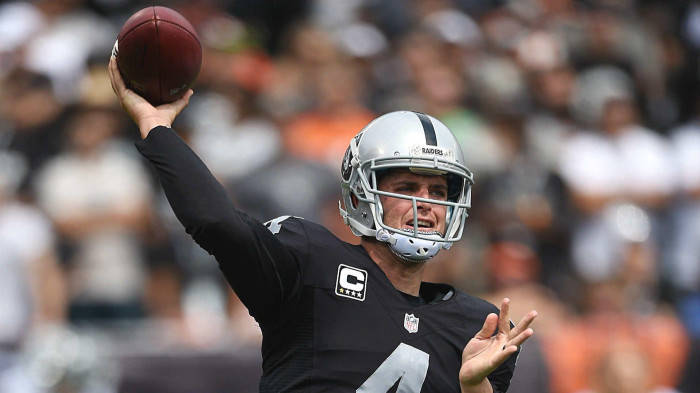 Derek Carr Mid-throw Background