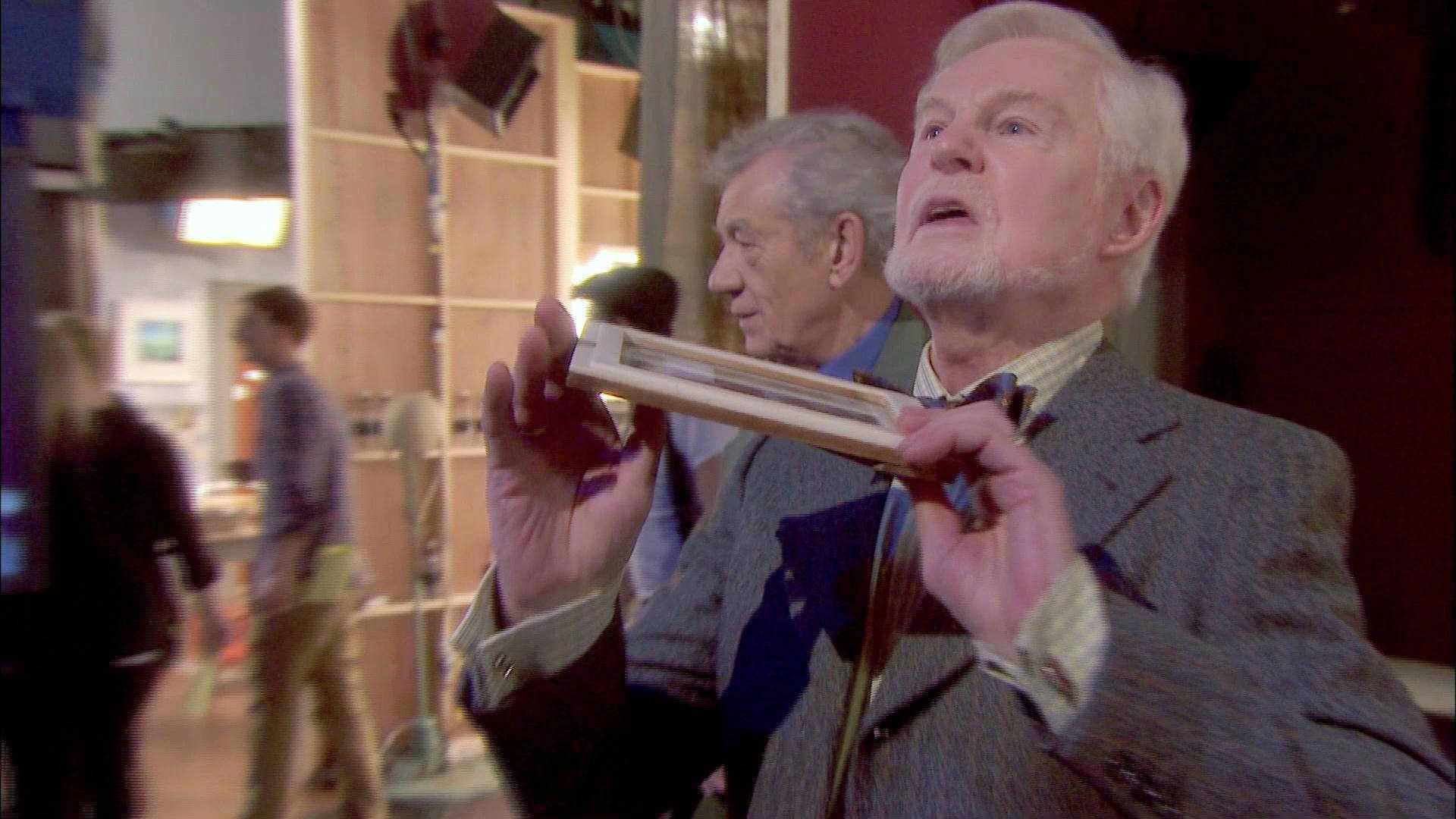 Derek Jacobi Stuart In A Conversation Background