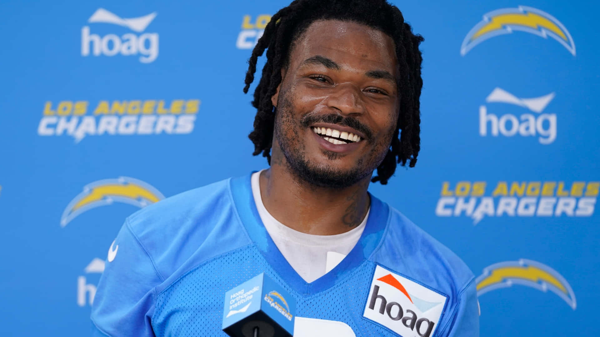 Derwin James In An Interview Background