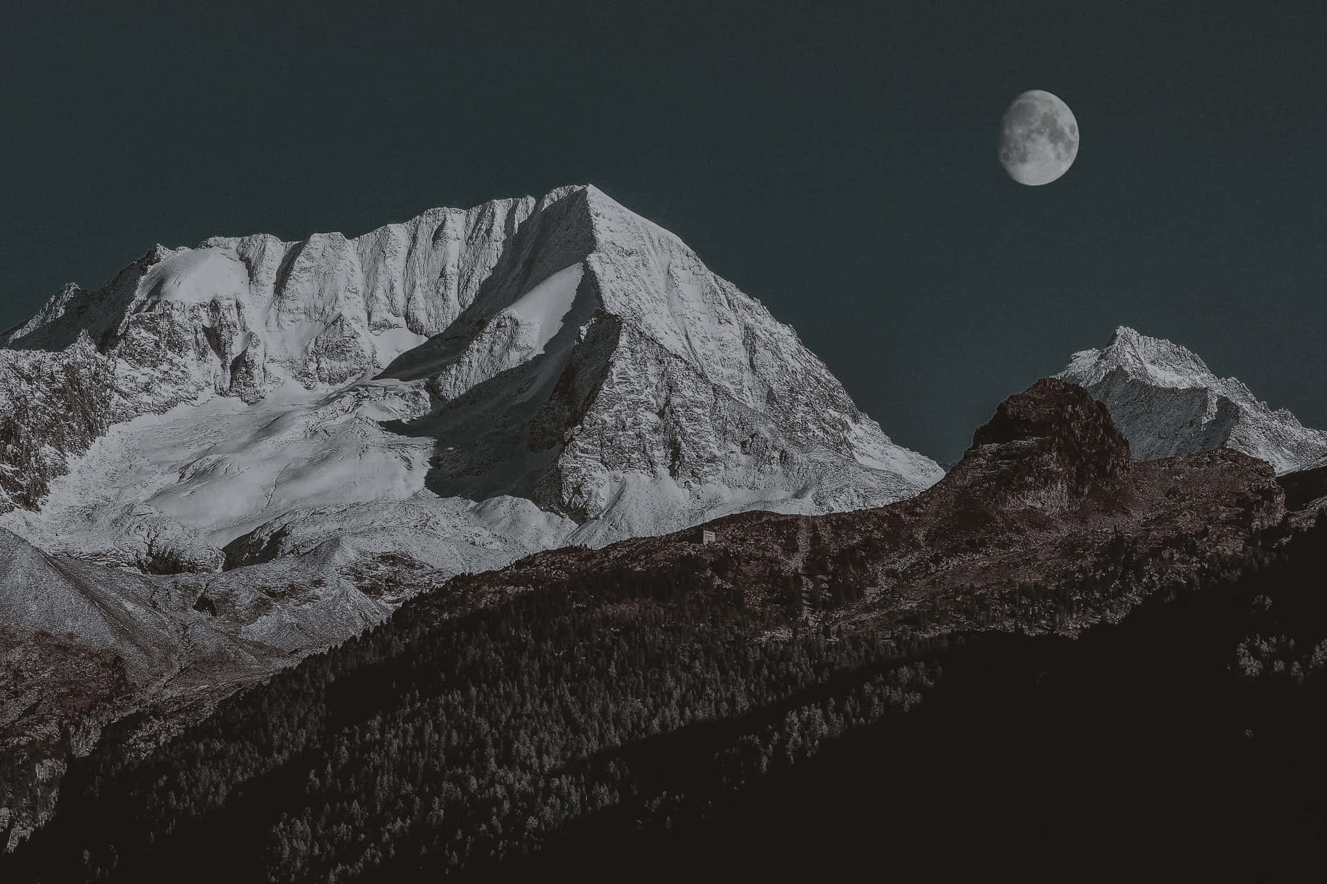 Describing The Dark Side Of Mac Background