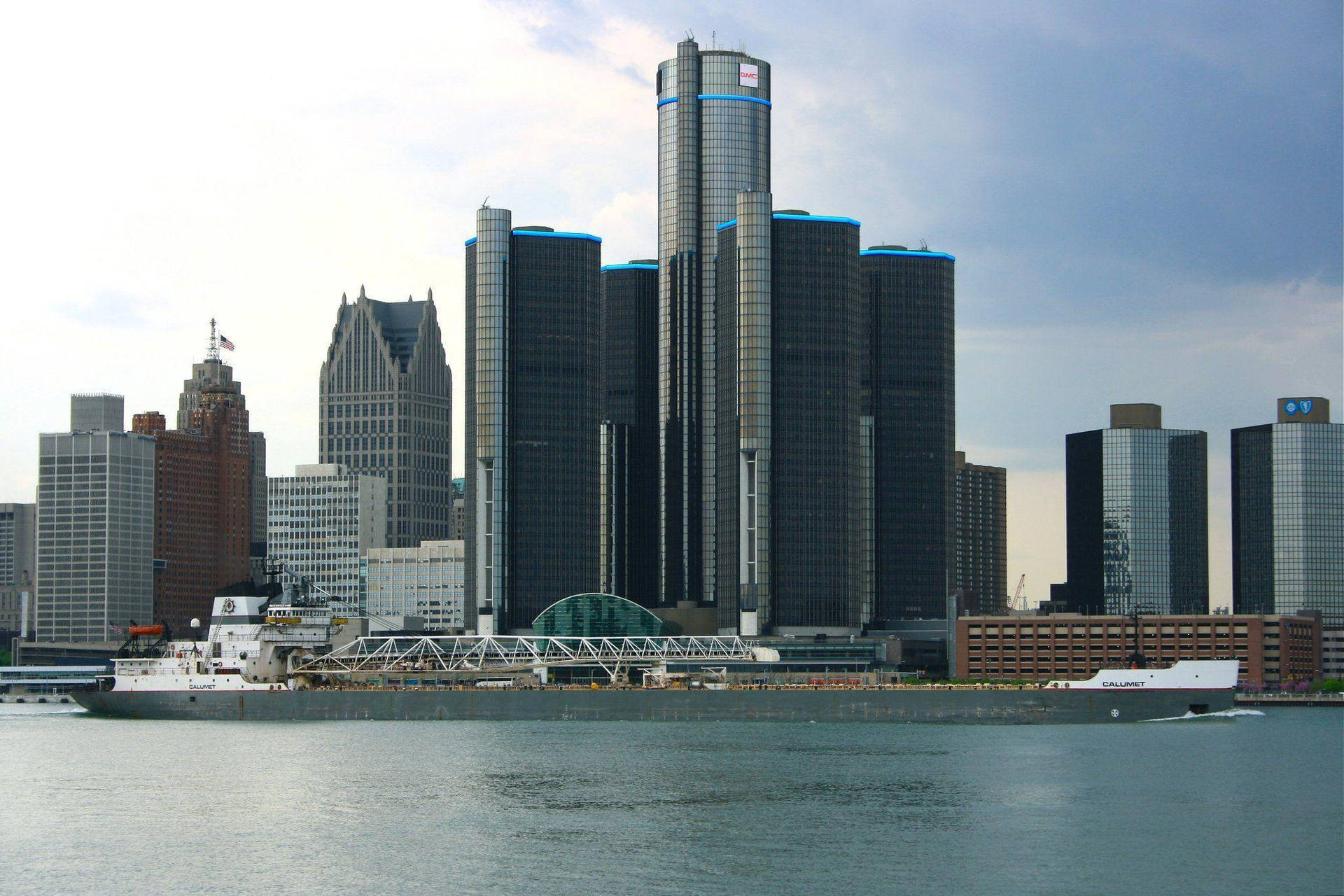 Detroit Cloudy Skies Renaissance Center Background