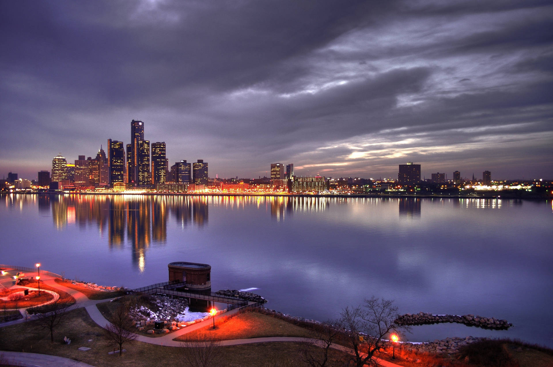 Detroit Renaissance Center Across Lake