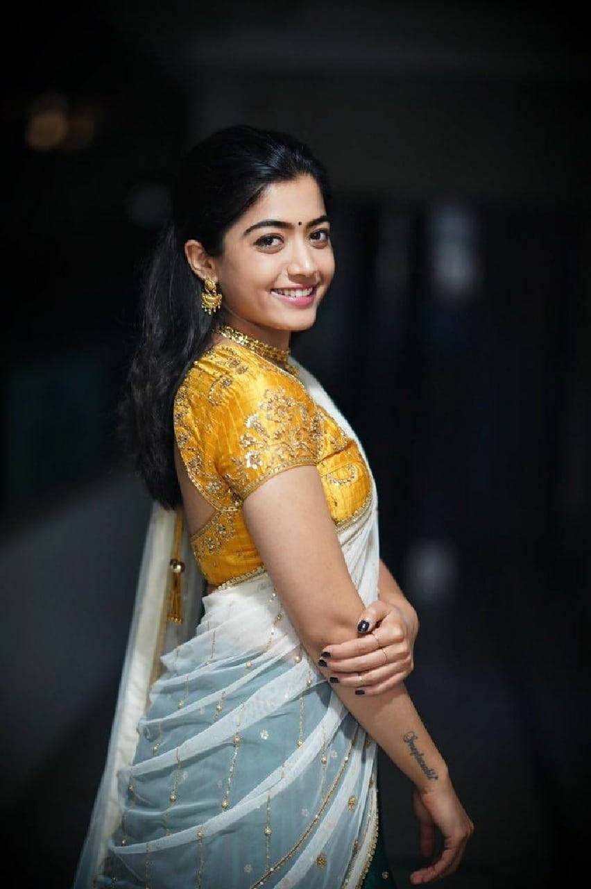 Devastatingly Beautiful Rashmika Mandanna In Hd Background