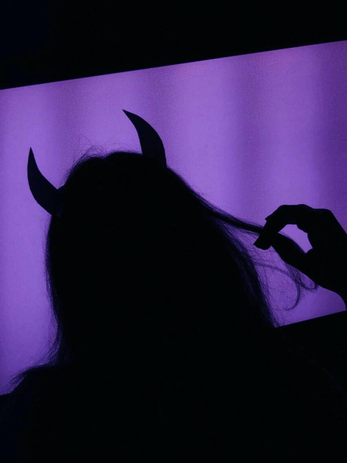 Devilish Black And Purple Aesthetic Background