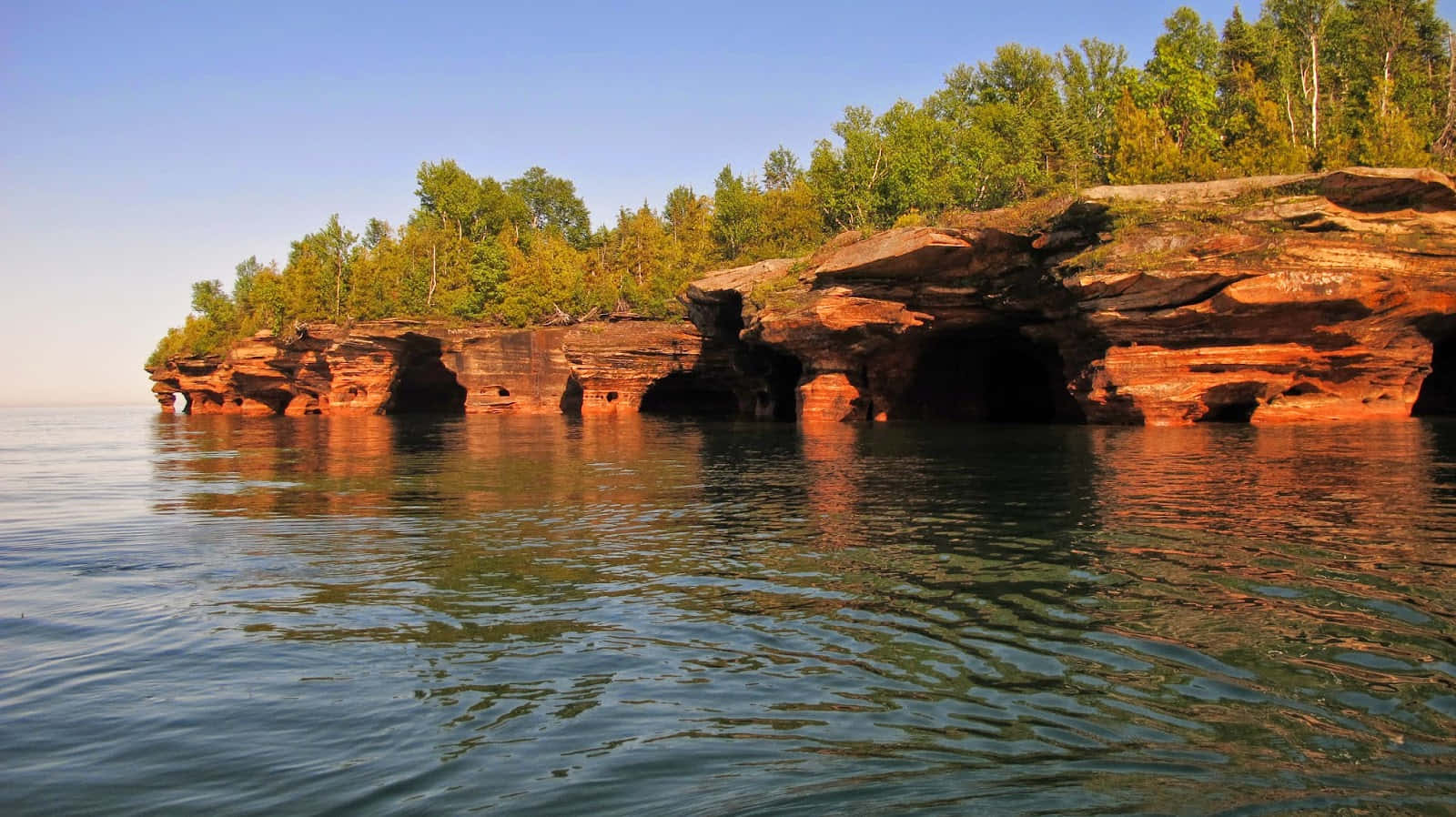 Devils Island Sea Caves Wisconsin Background