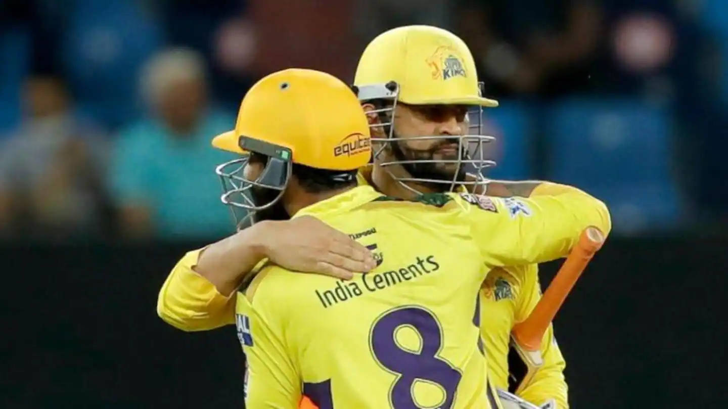 Dhoni 7 And Jadeja 8 Hug Together