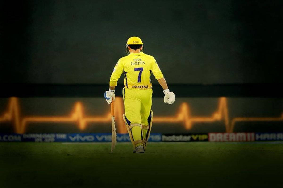 Dhoni 7 Walks Out Of The Field Background