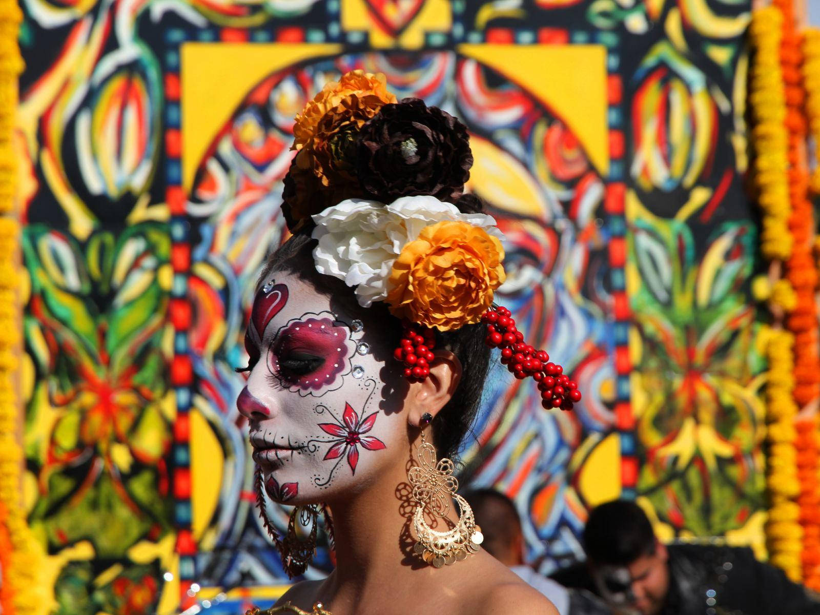 Dia De Los Muertos Woman Facepaint Flowers Mural Background