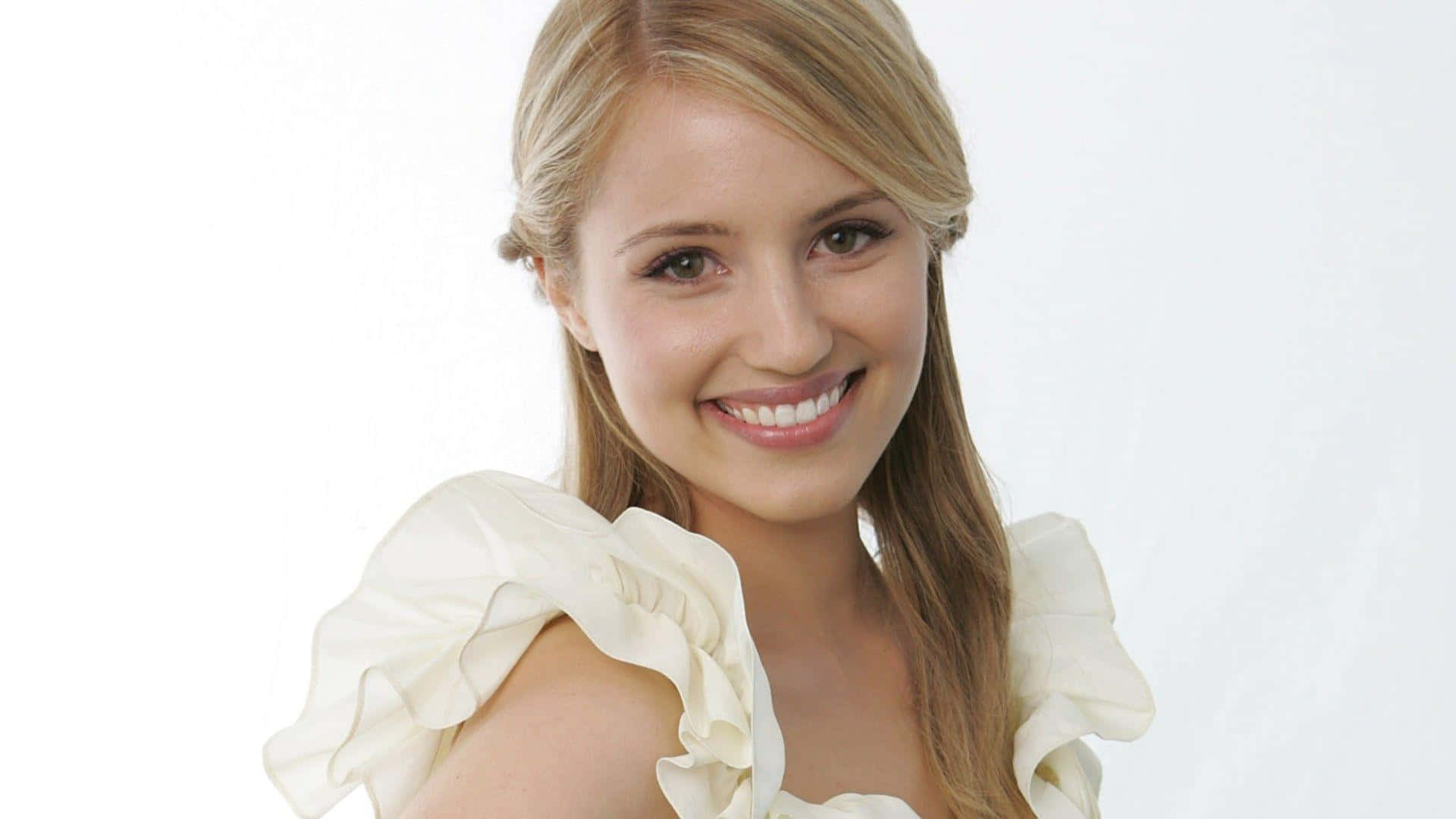 Dianna Agron Posing Elegantly In A Photographic Portrait Background