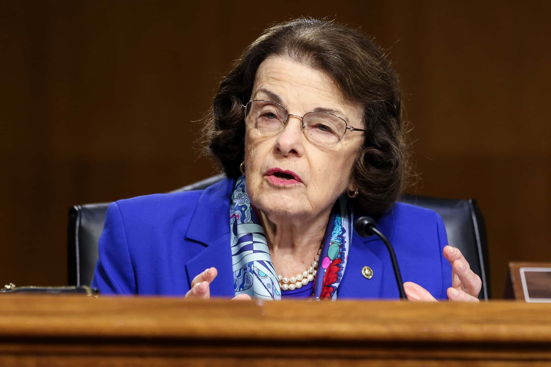Dianne Feinstein Mid-talk Background